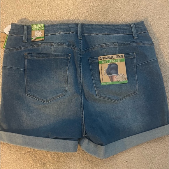 Wax jean shorts, new, never worn,3X, sustainable denim, high rise, push up jeans - Picture 5 of 7